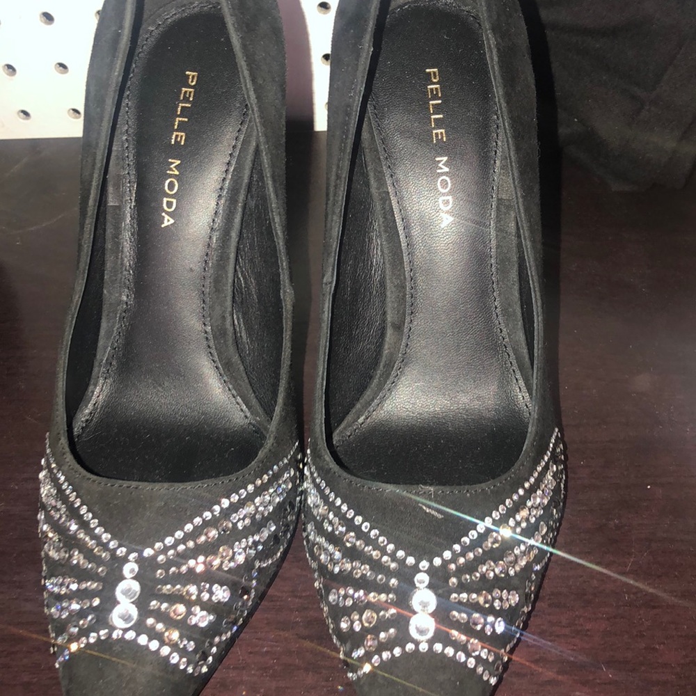 Pelle moda butterfly rhinestone heels